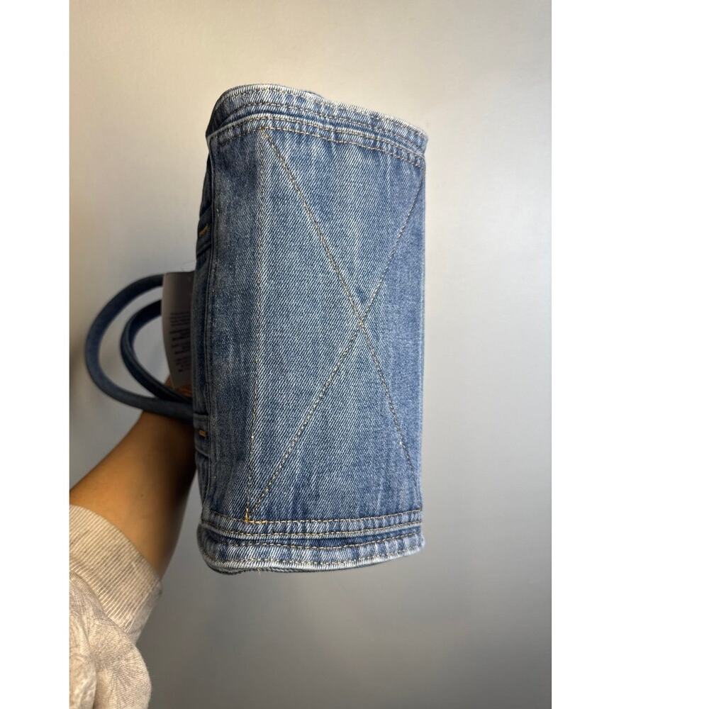 GAP Small Denim Five Pocket Tote  Bag w/ Crossbody Strap- Medium Wash - NWT - Picture 9 of 11